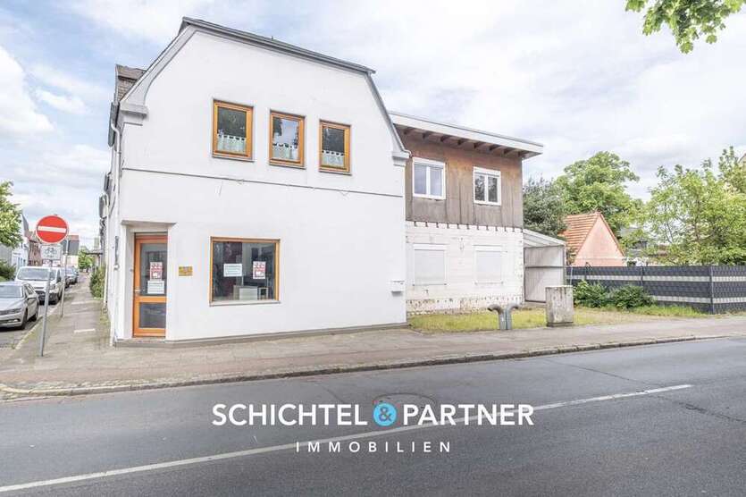 Haus zum Kaufen in Bremen 349.000 € 260 m²