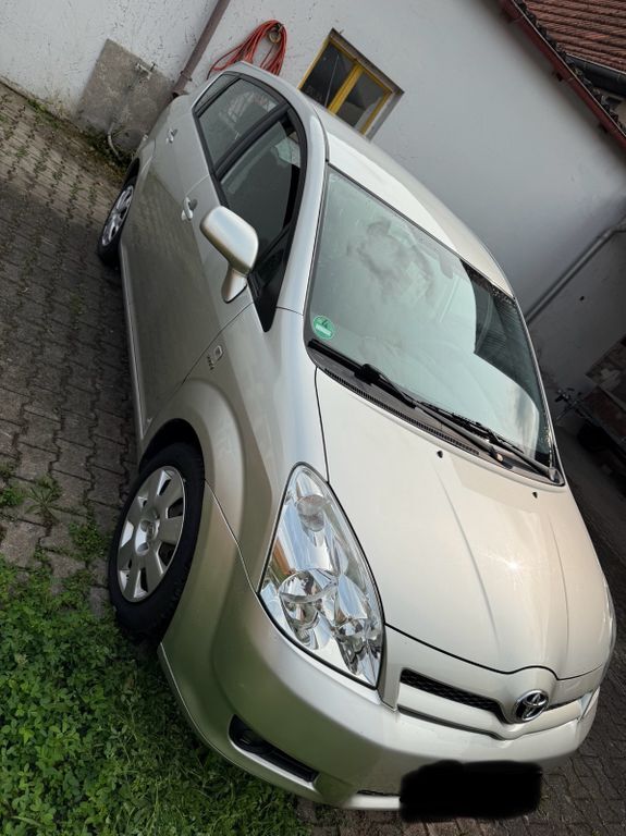 Corolla Verso