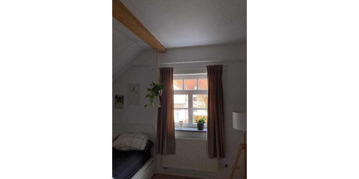 Etagenwohnung Weilheim in Oberbayern Weilheim - 2 Zimmer, 110 m&sup2;, 1.575&euro; | Angebot:25536232