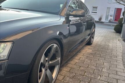 Audi A5 258.000 km 7.950 &euro; Heuchelheim 35452