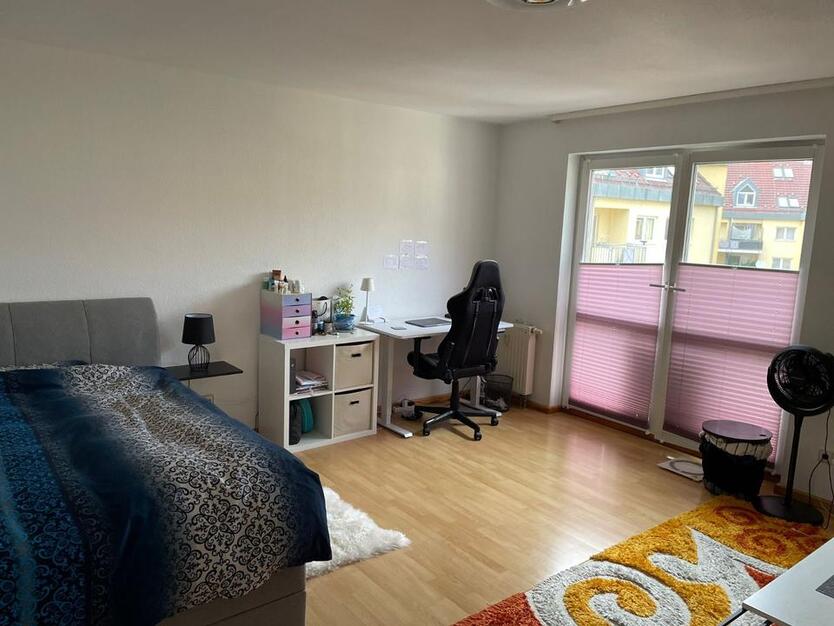 Helle und möblierte 1-Zimmer-Wohnung nahe U-Bahn Jakobinenstraße zimmer