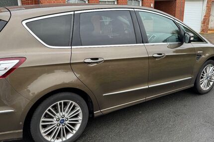 Ford S-Max 147.000 km 14.500 € Sarstedt 31157