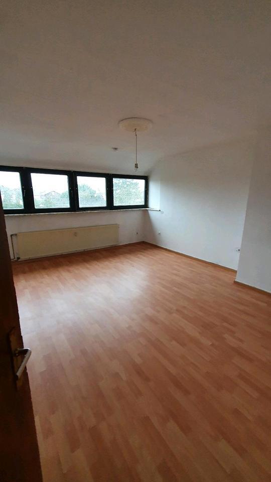 Schöne Wohnung mit 108qm in Top Lage zu vermieten, Bad Neu !!! zimmer