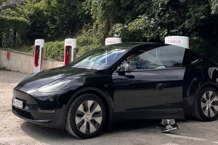 Tesla Model Y 58.000 km 36.890 &euro; Hamburg 22299