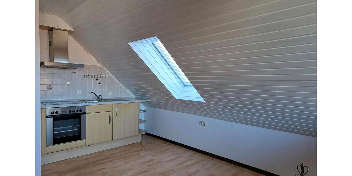 Dachgeschoßwohnung Bischofsheim in der Rhön - 3 Zimmer, 82 m&sup2;, 500&euro; | Angebot:26697462