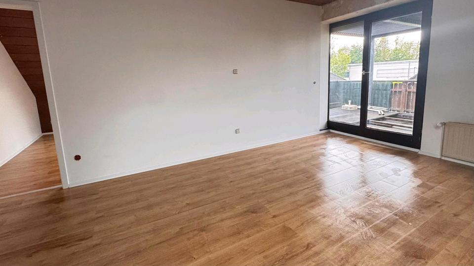 Dachgeschoßwohnung Bünde - 3 Zimmer, 84 m&sup2;, 950&euro; | Angebot:26676949