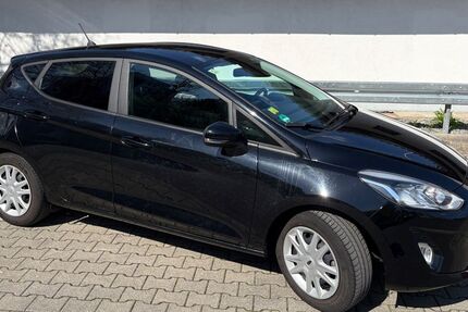 Ford Fiesta 73.900 km 6.950 &euro; Frankfurt am Main 60385
