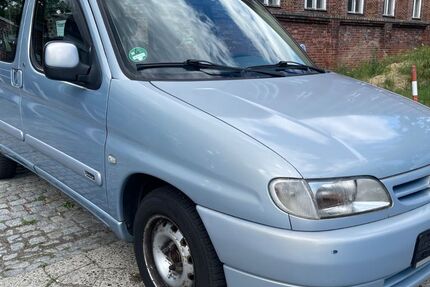 Citroen Berlingo 198.000 km 2.300 &euro; Berlin 13353