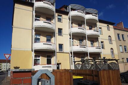 Bestlage: Altbau-DG-Wohnung mit Blick zur Bischhofsburg