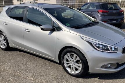 Kia ceed / Ceed 80.000 km 9.990 &euro; Bruchmühlbach 66892