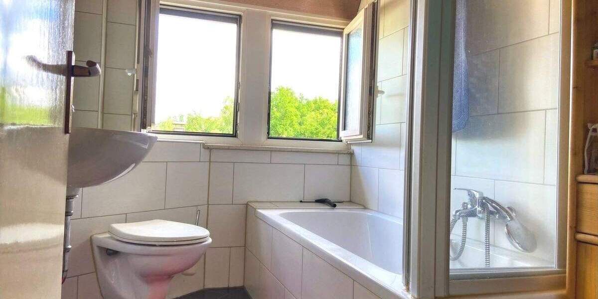 Mehrfamilienhaus, Wohnhaus Cadolzburg - 5 Zimmer, 110 m&sup2;, 385.000&euro; | Angebot:25211191