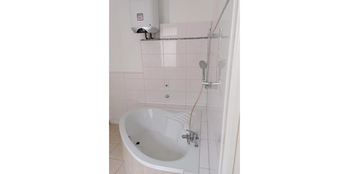 Etagenwohnung Bad Schmiedeberg - 4 Zimmer, 107 m&sup2;, 500&euro; | Angebot:26401121