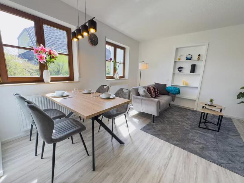 Stilvolle möblierte Wohnung in LÖ-Brombach mit Küche & Stellplatz
