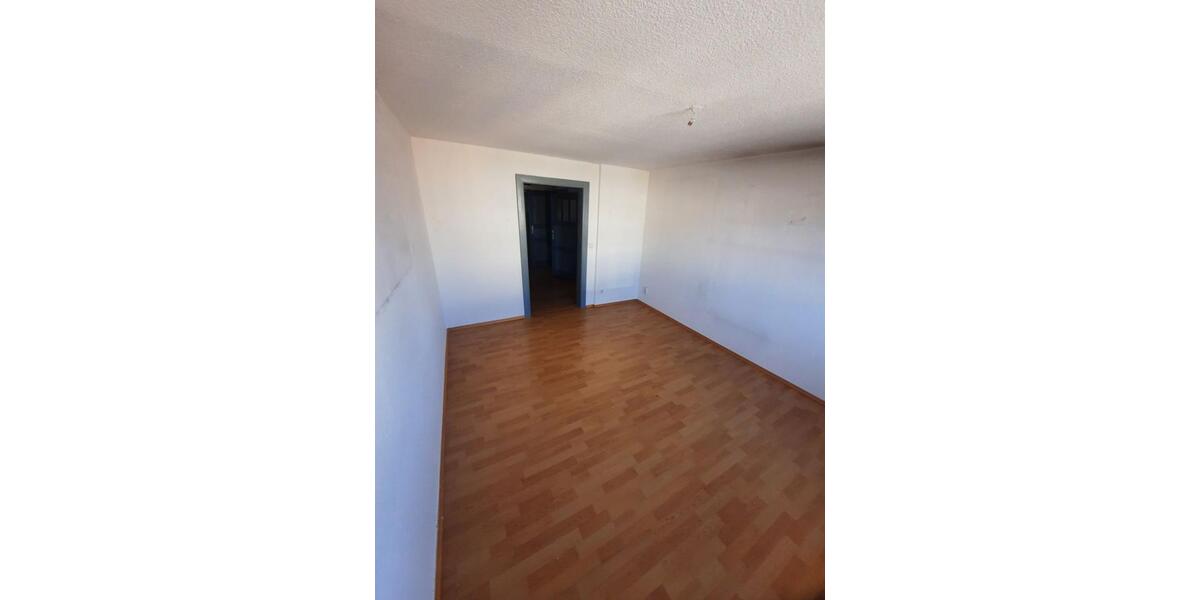 Dachgeschoßwohnung Zwönitz - 3 Zimmer, 62 m&sup2;, 450&euro; | Angebot:24727228