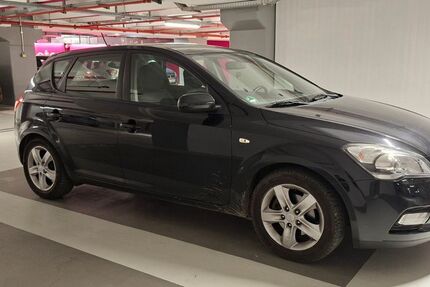 Kia ceed / Ceed 144.000 km 4.400 &euro; Würzburg 97078