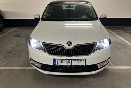 Skoda Rapid 72.000 km 10.900 &euro; Hamburg 20459
