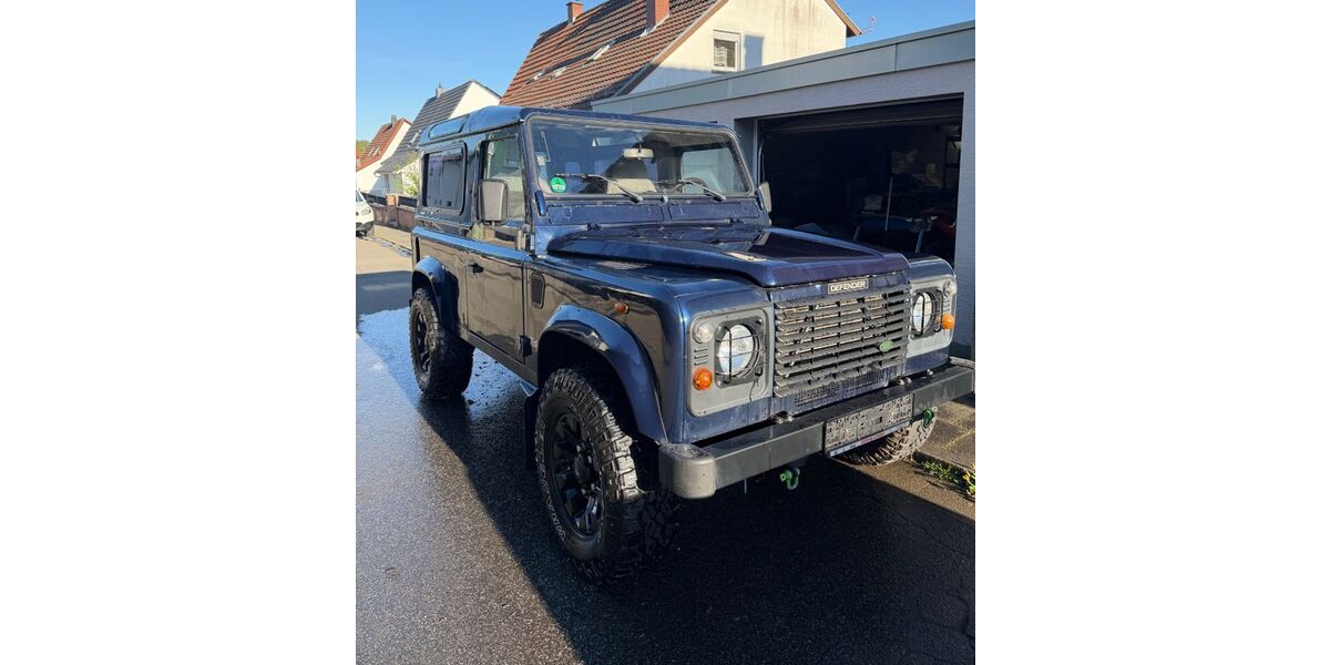 Land Rover Defender 223.000 km 17.900 &euro; Kaiserslautern 67661