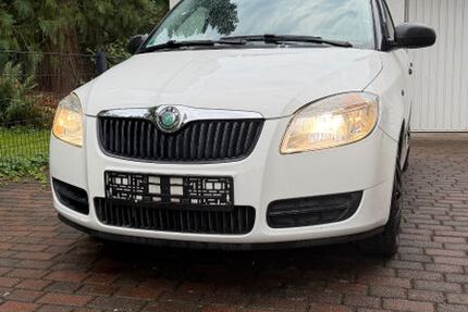 Skoda Fabia 149.057 km 2.200 &euro; Horn-Bad Meinberg 32805