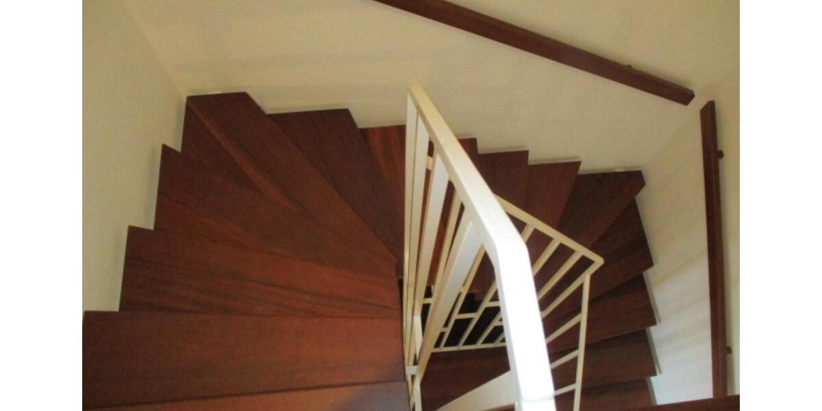 Reihenhaus Tübingen Lustnau - 6 Zimmer, 150 m&sup2;, 2.200&euro; | Angebot:25379085