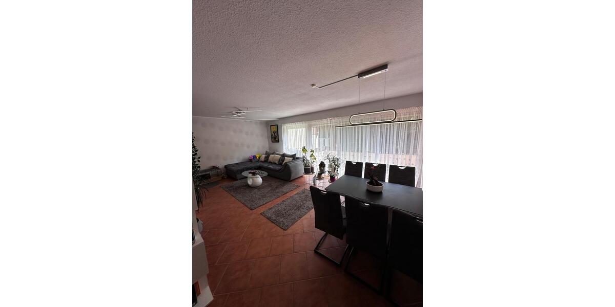 Etagenwohnung Lüdenscheid Staberg - 3 Zimmer, 84 m&sup2;, 210.000&euro; | Angebot:26423520