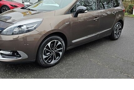 Renault Scenic BOSE Edition Motor 55.000 Km 144.905 km 7.390 &euro; Schwalbach/Taunus 65824