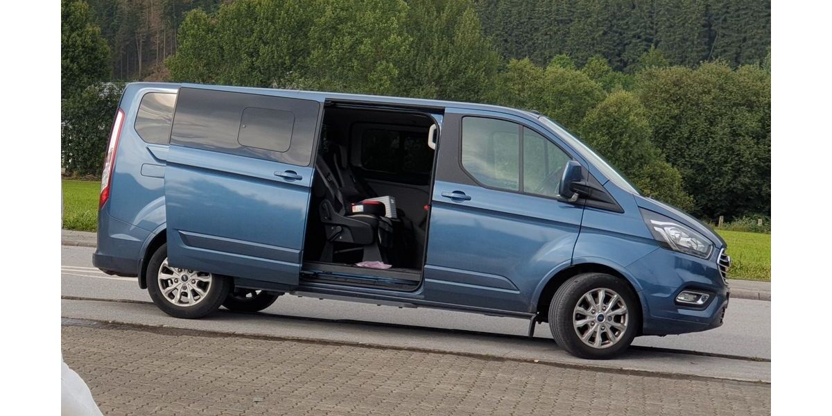 Ford Tourneo Custom 127.000 km 24.999 &euro; Fritzlar 34560