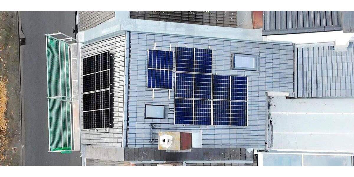 Bieterverfahren! zentrales Wohnjuwel: kernsaniertes Reihenhaus mit Solar, Kamin & Klima 3 zimmer