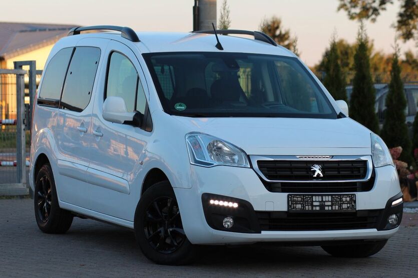Peugeot Partner 144.550 km 8.900 € Hagen 58119
