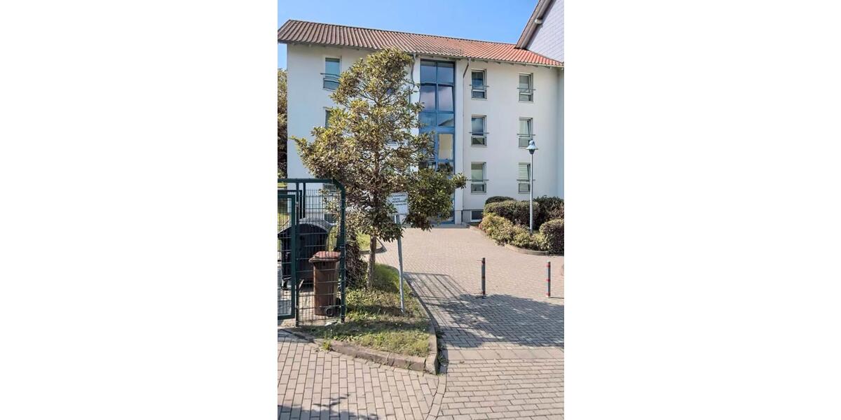 Etagenwohnung Sondershausen - 3 Zimmer, 76 m&sup2;, 365&euro; | Angebot:26085938
