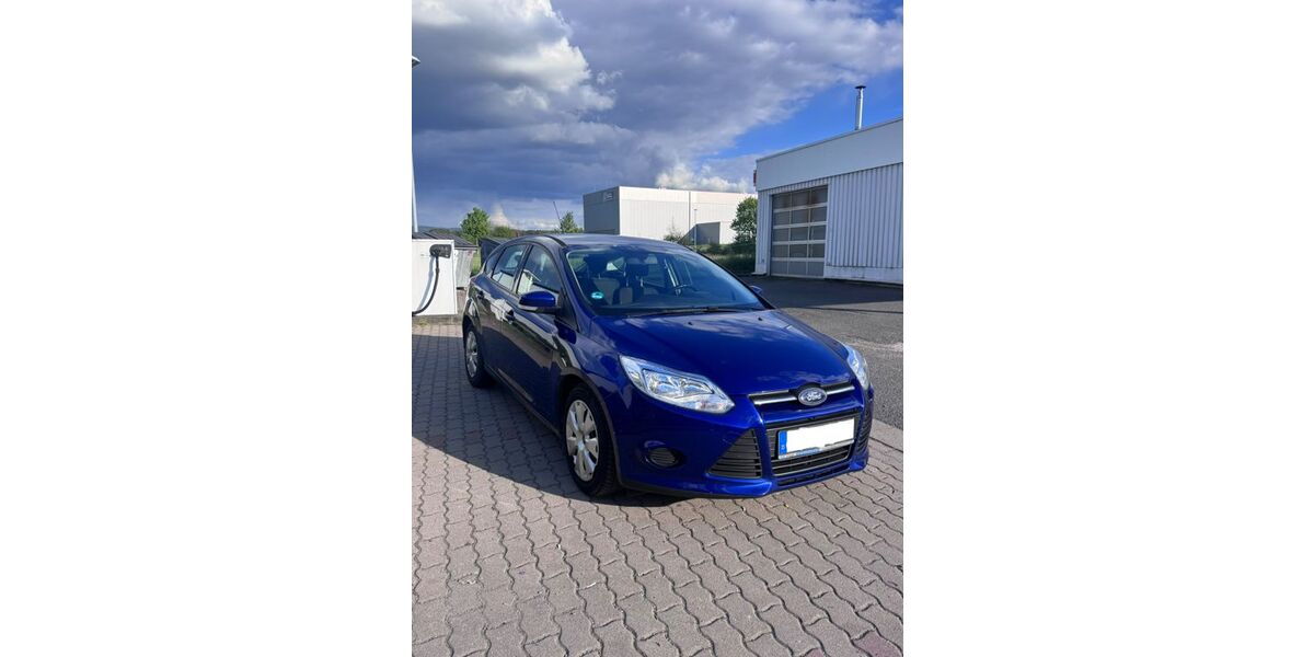 Ford Focus 132.121 km 5.199 &euro; Lengenfeld 08485
