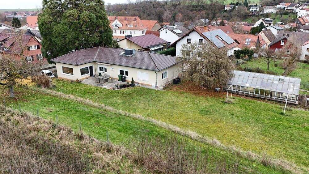 Bungalow Otzberg Ober-Klingen - 5 Zimmer, 150 m&sup2;, 1.500&euro; | Angebot:24859165