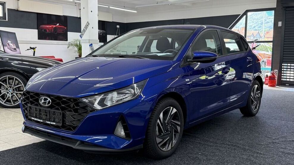i20