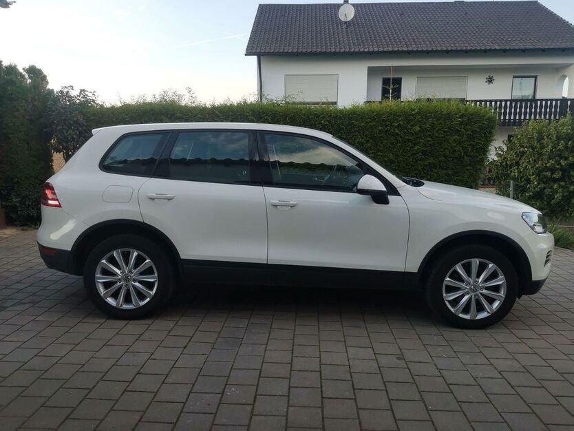 VW Touareg 200.000 km 12.200 € Saal 93342