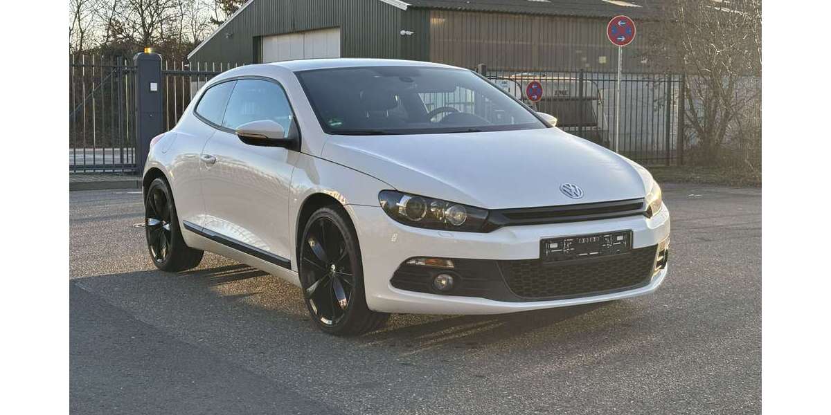 VW Scirocco 95.700 km 9.999 &euro; Vettweiß 52391