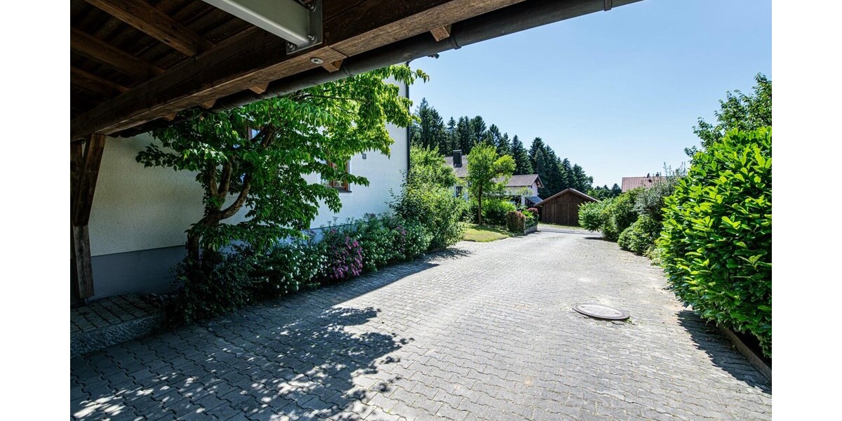 Top gepflegtes Ein- bis Zweifamilienhaus im Landhausstil in absolut ruhiger Lage - Einfamilienhaus Willmering / Geigen Geigen | Angebot:24605759