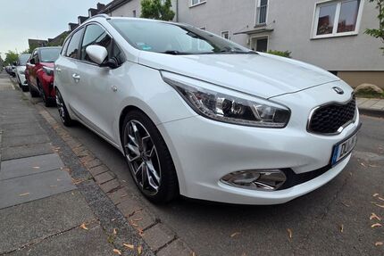 Kia ceed Sportswagon 120.000 km 9.600 &euro; Duisburg 47054