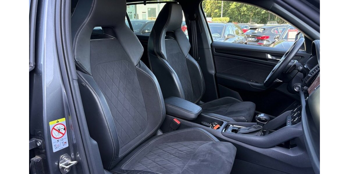 Skoda Kodiaq Sport Line KAMERA/NAVI/KEYLESS/MEMORY/AHK 97.362 km 28.900 &euro; Villingen-Schwenningen 78054