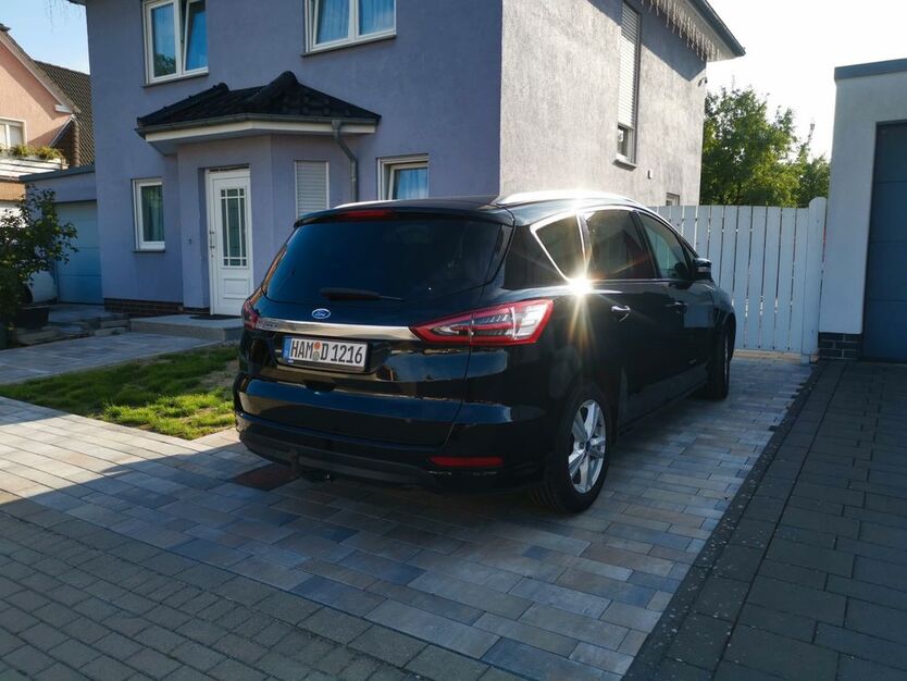 Ford S-Max 128.000 km 15.300 € Hamm 59071