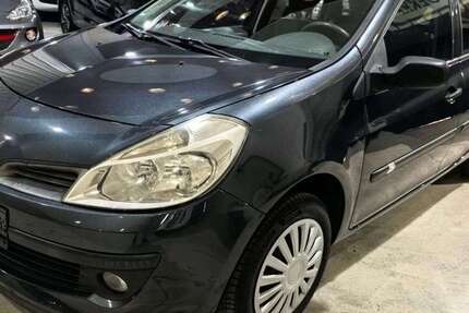 Renault Clio 149.239 km 2.800 &euro; Voerde 46562
