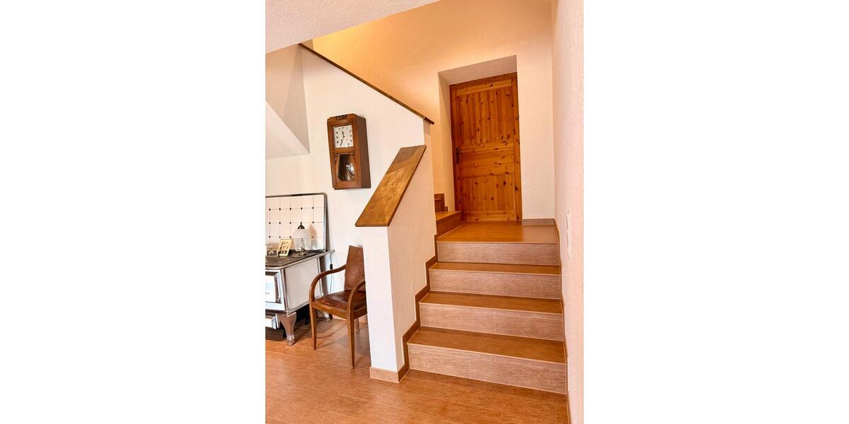 Bauernhaus, Landhaus Schwalbach - 9 Zimmer, 254 m&sup2;, 670.000&euro; | Angebot:27059315