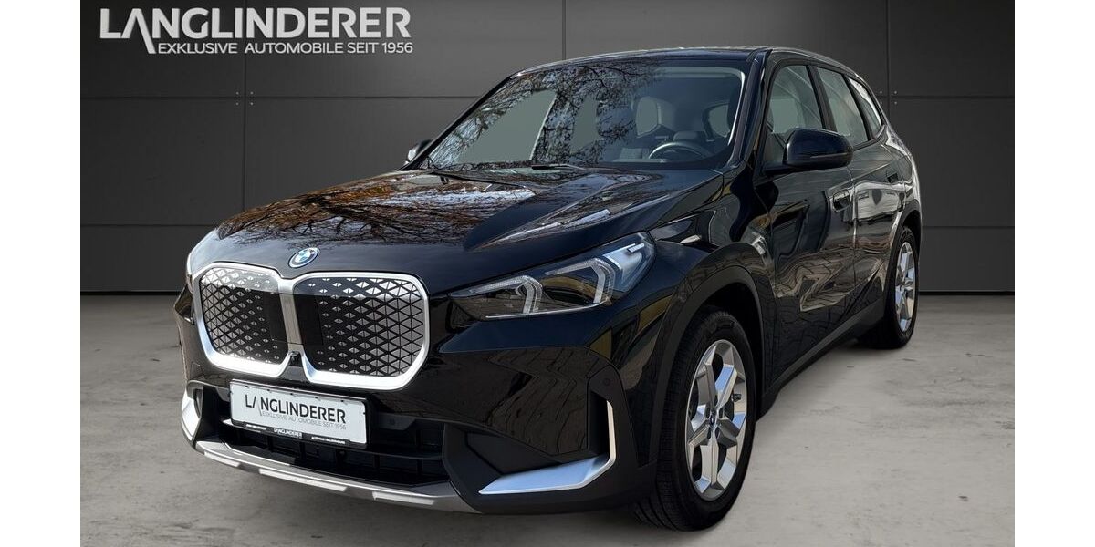 BMW iX1 8.000 km 43.900 &euro; Altötting 84503
