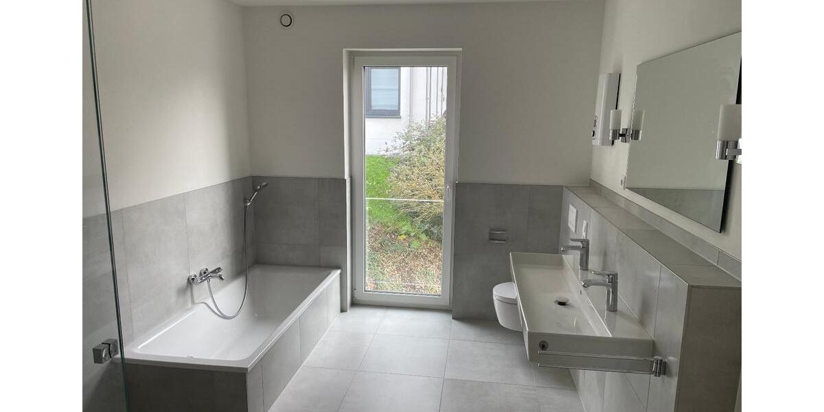Hochparterre Föhren - 3 Zimmer, 100 m&sup2;, 1.350&euro; | Angebot:26553958