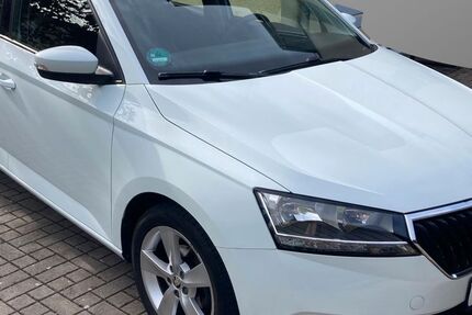 Skoda Fabia 53.000 km 10.800 &euro; Lauf 91207
