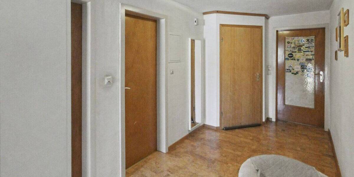 Mehrfamilienhaus, Wohnhaus Uhingen Baiereck - 6 Zimmer, 147 m&sup2;, 299.000&euro; | Angebot:26291346