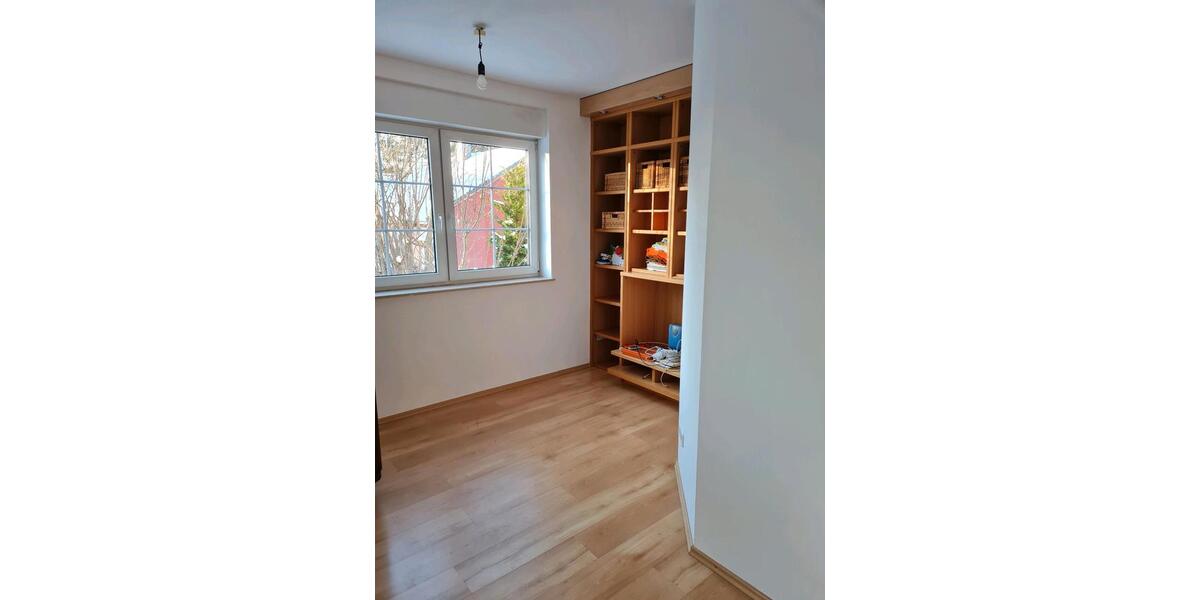 3.5 Zimmer-Wohnung (Hochparterre) oder ganzes Haus 3.5 zimmer