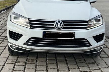 VW Touareg 229.000 km 18.600 € Passau 94036