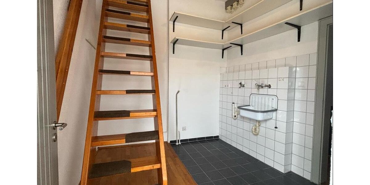 Dachgeschoßwohnung Altdorf bei Nürnberg - 4 Zimmer, 125 m&sup2;, 1.175&euro; | Angebot:25217778