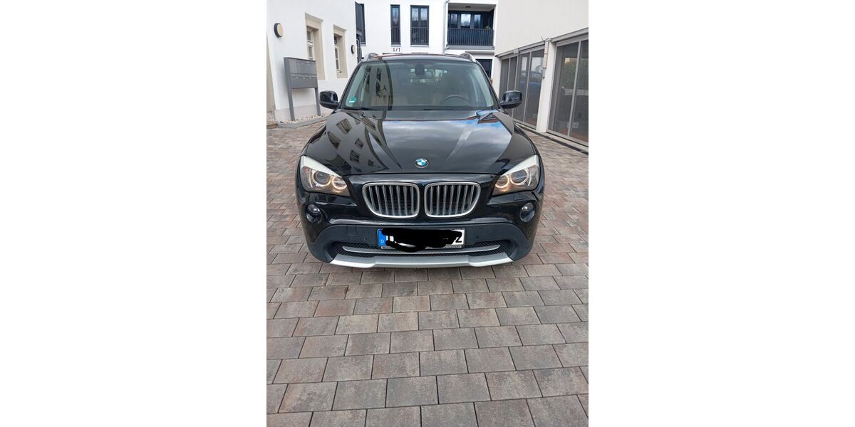 BMW X1 198.000 km 8.900 &euro; Sachsenheim 74343