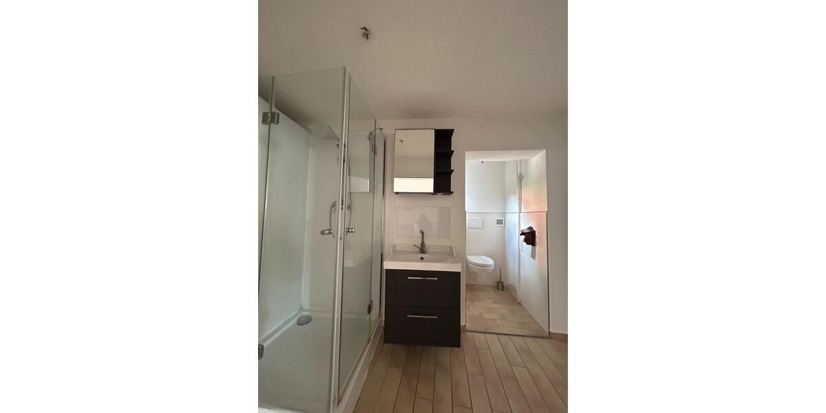 Etagenwohnung Burghausen - 1 Zimmer, 66 m&sup2;, 850&euro; | Angebot:26682592