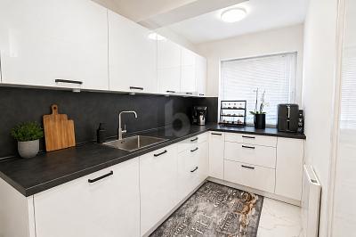 FRISCH SANIERTES FAMILIENGLÜCK - Reihenmittelhaus Hamburg Farmsen-Berne Berne | Angebot:27016532